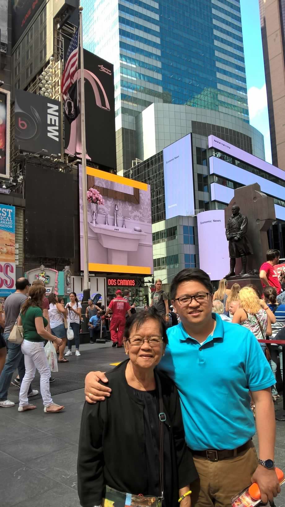 Rainier Masa and his mother