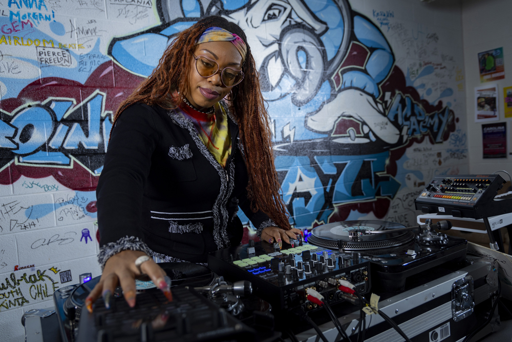 Suzi Analogue